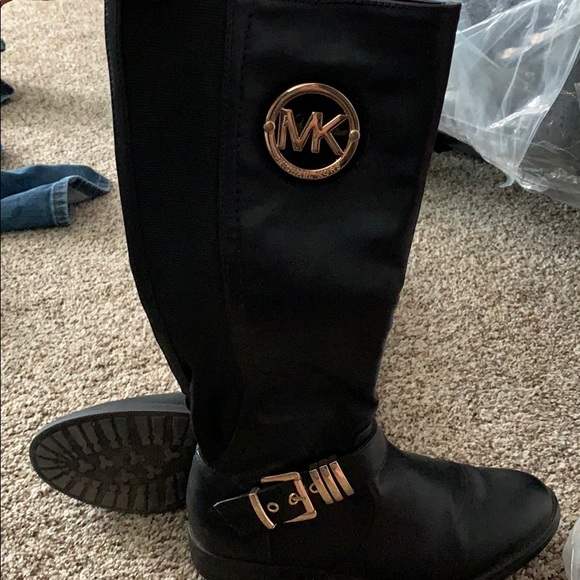 Boots - Picture 2 of 3